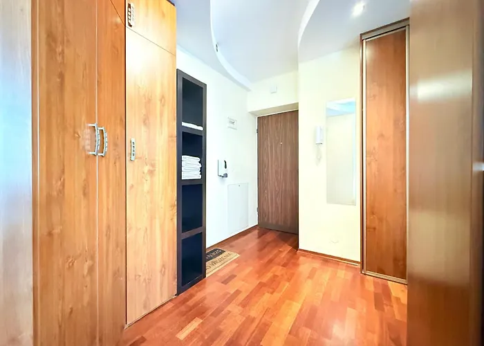 Superior Wlodarzewska, 2 Rooms, 1 Bedroom, Parking! 24H Reception!